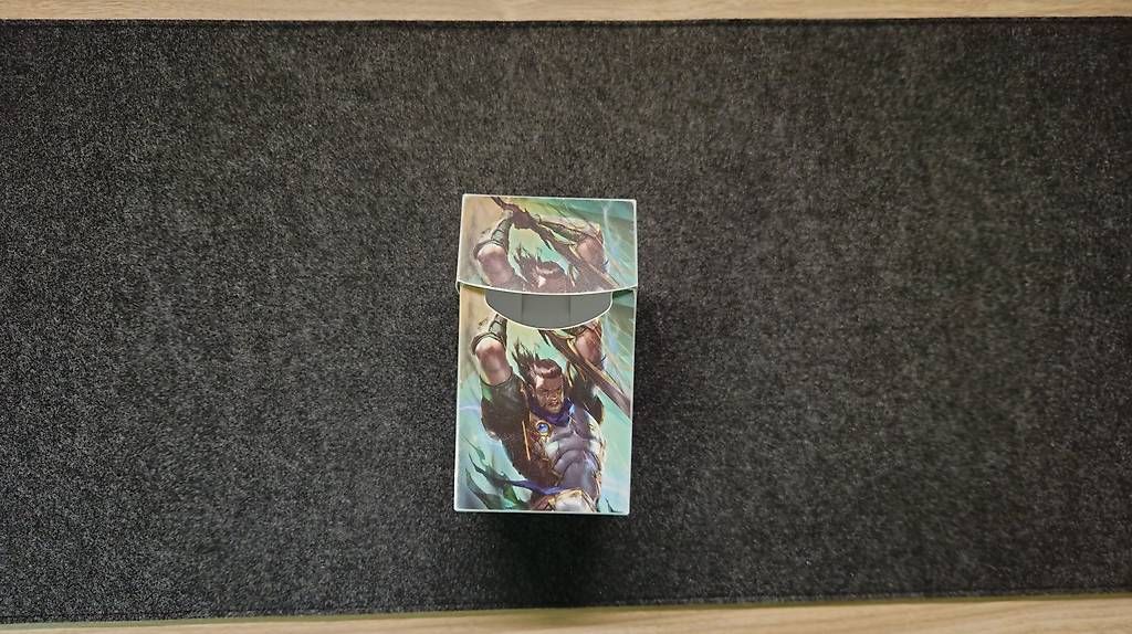 Giochi: Deckbox – Usato da Zürich venduto da adijudo 2