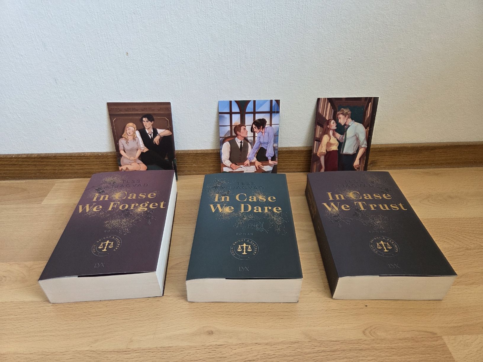 Bücher: Romane "In Case We Forget/Dare/Trust" 3 Stk. – Gebraucht aus Goldau von eli_cg8t