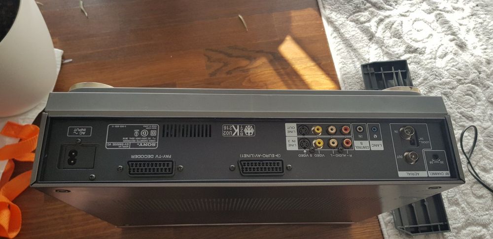 Sony EVO-550H | Enregistreur de cassette vidéo 8 / Hi8 | NTSC