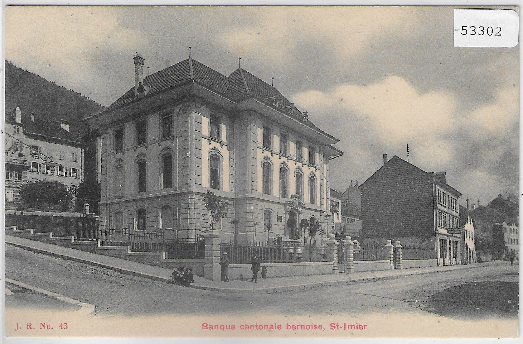 Cartoline postali: St. Imier - Banque cantonale bernoise - animee – Usato da Ettingen venduto da Kartenplanet
