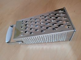 Raffel Raspel Reibe von Leifheit