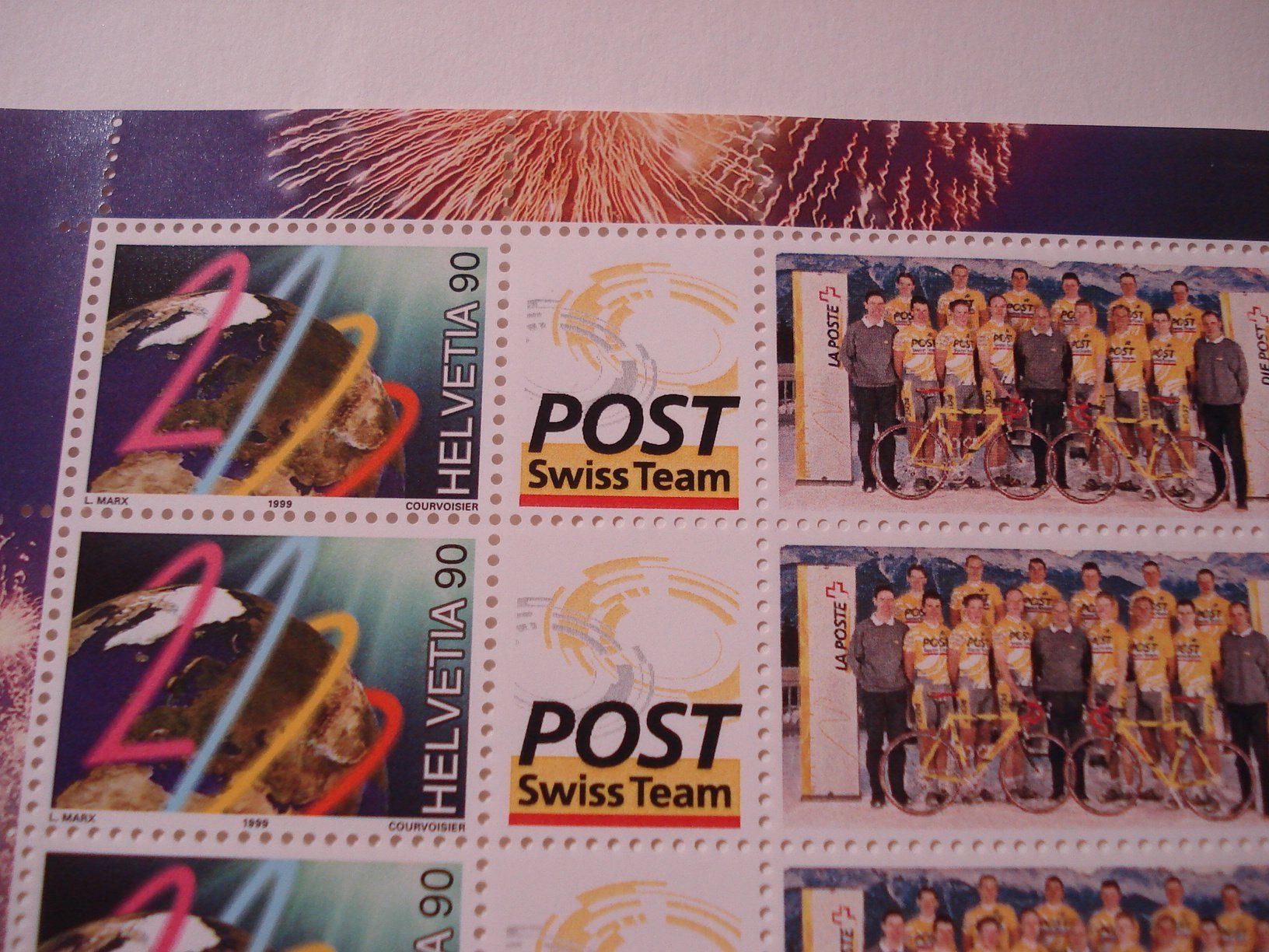 Tous les timbres: Bogen  Milleniumsmarken 1999 **, Velo, Swiss Post Team – D'occasion à Niederwil AG par morostahu 1