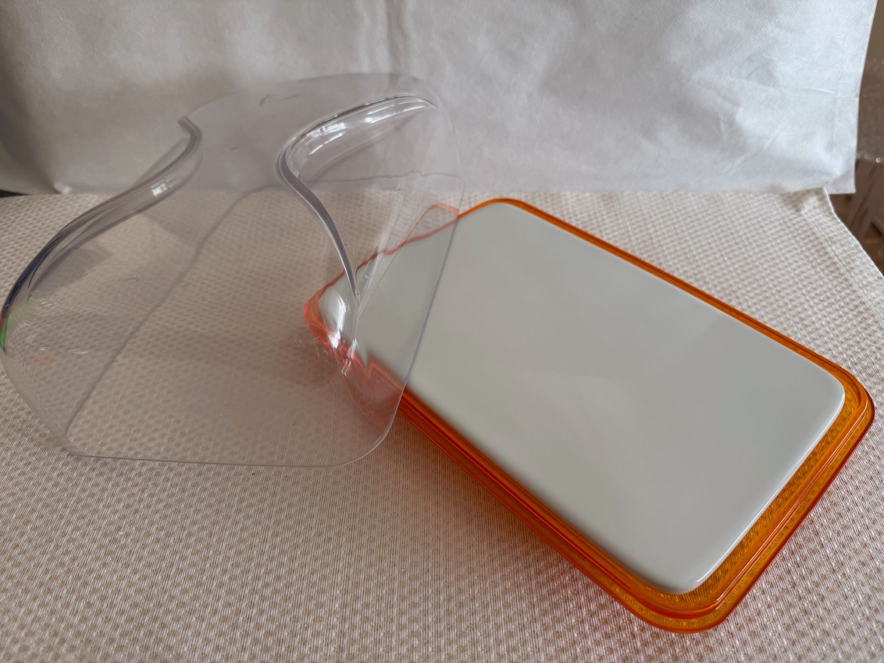 Guzzini Contenitori & Simili: Guzzini - cave à fromage – Usato da Sion venduto da accroshoes 4