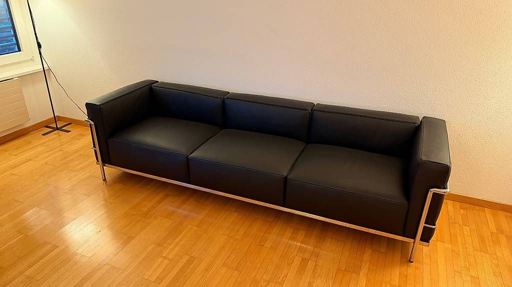 Divani: CASSINA LC3 Sofa in Schwarz – Nuovo e nell'imballaggio originale da Zug venduto da tho_b78v 2