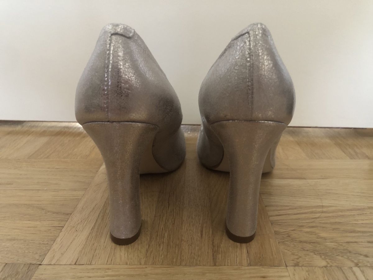 Scarpe da donna: Chaussures à talons dorées – Nuovo (secondo la descrizione) da Onex venduto da kattrina 2