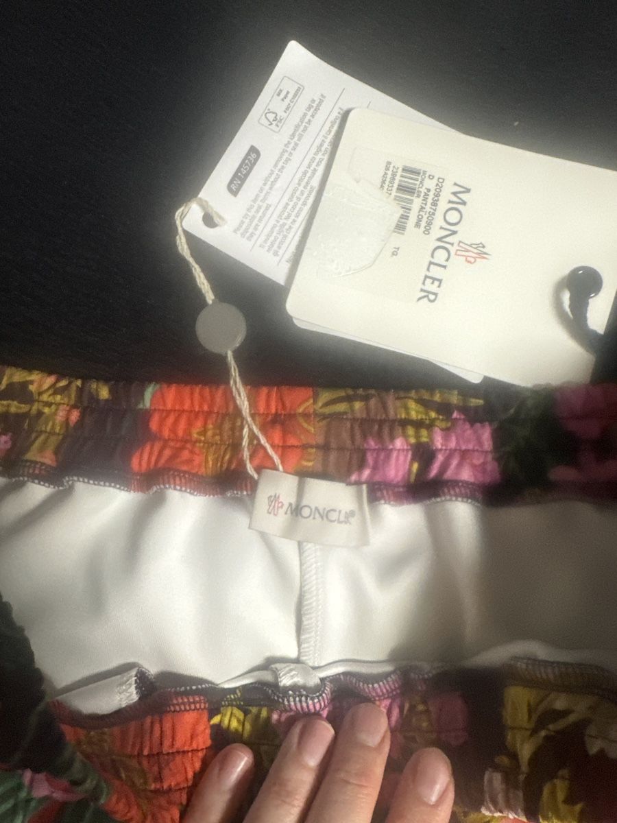 Moncler Pantaloni: Moncler Hose – Nuovo e nell'imballaggio originale da Bilten venduto da lykuivku 1