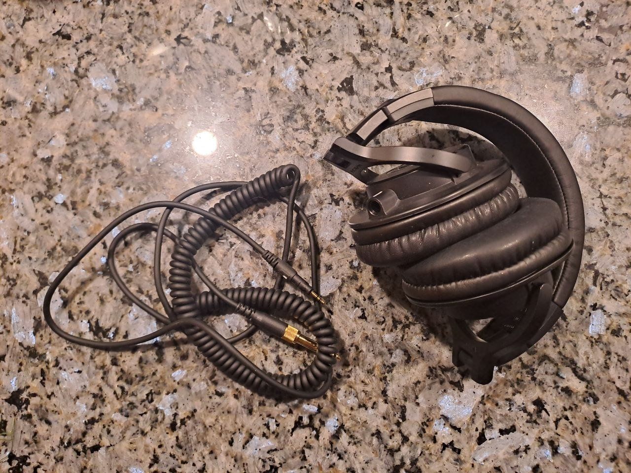 Audio Technica Cuffie: Audio-Technica Kopfhörer schwarz neuwertig – Nuovo (secondo la descrizione) da Zürich venduto da tulalitulala 4