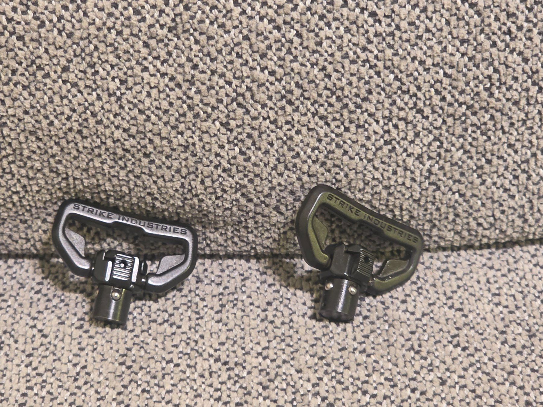 Tutti gli attrezzi: Strike Industries Quick Detach Sling Swivel – Nuovo (secondo la descrizione) da Steffisburg venduto da Davga