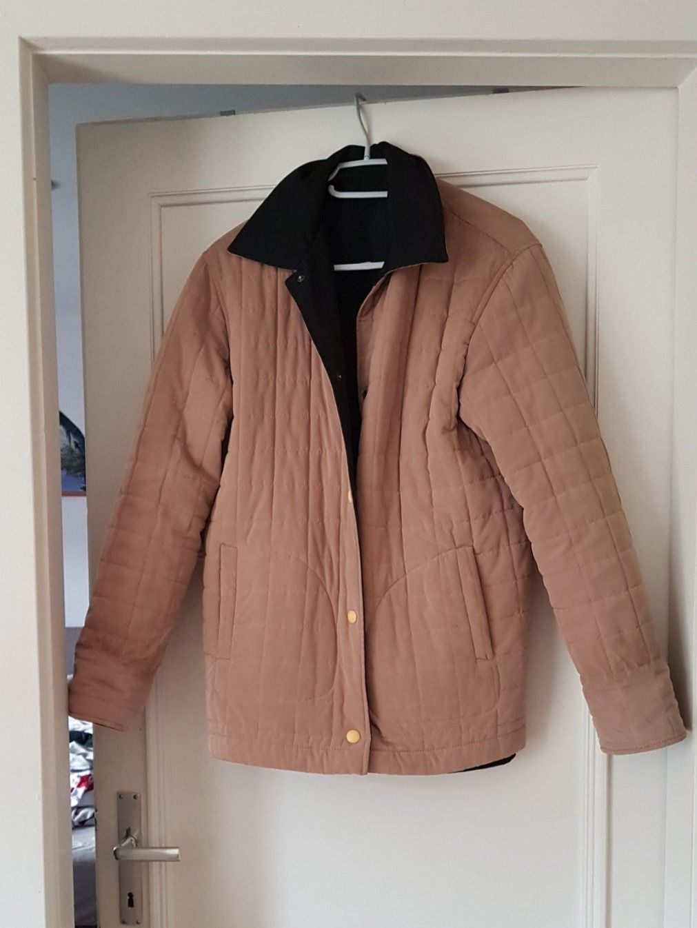 Giacche: Veste reversible grandeur XL – Usato da Couvet venduto da Pioune 1