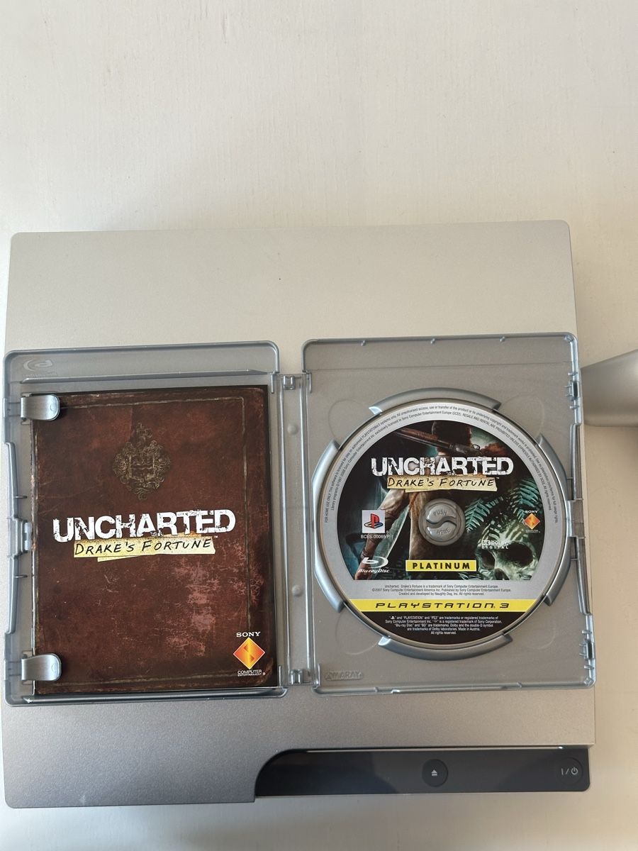 Giochi: Uncharted Drake's Fortune PS3 Platinum Edition game – Nuovo (secondo la descrizione) da Herrliberg venduto da psm_67l5 1