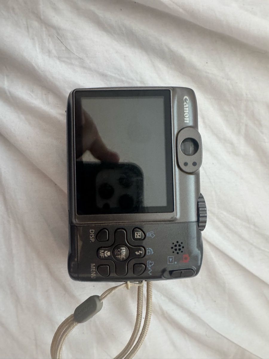 Canon Appareil photo: Kleine Canon Digicam – D'occasion à Disentis/Mustér par uhhhsimon 1