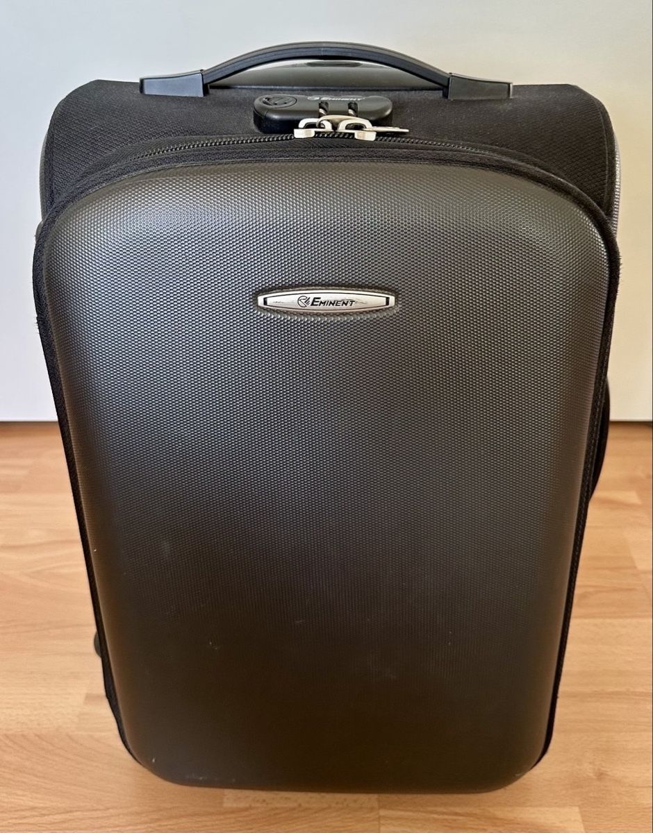 Reisekoffer: Valise 55x35x25 gris  – Gebraucht aus Couvet von Aura_aura