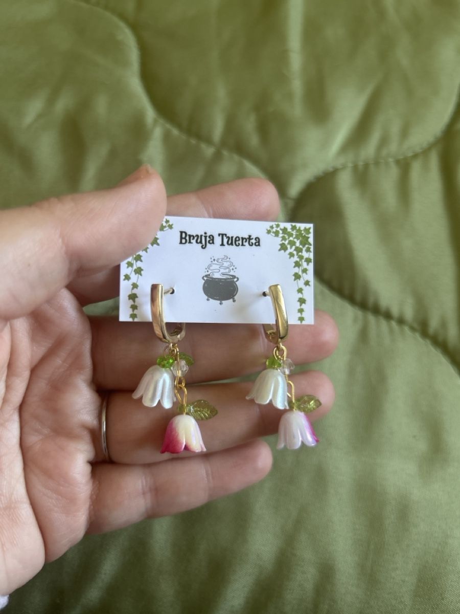 Orecchini pendenti & Orecchini a lobo: Flower earrings  – Nuovo (secondo la descrizione) da Schwerzenbach venduto da fat_6h9n