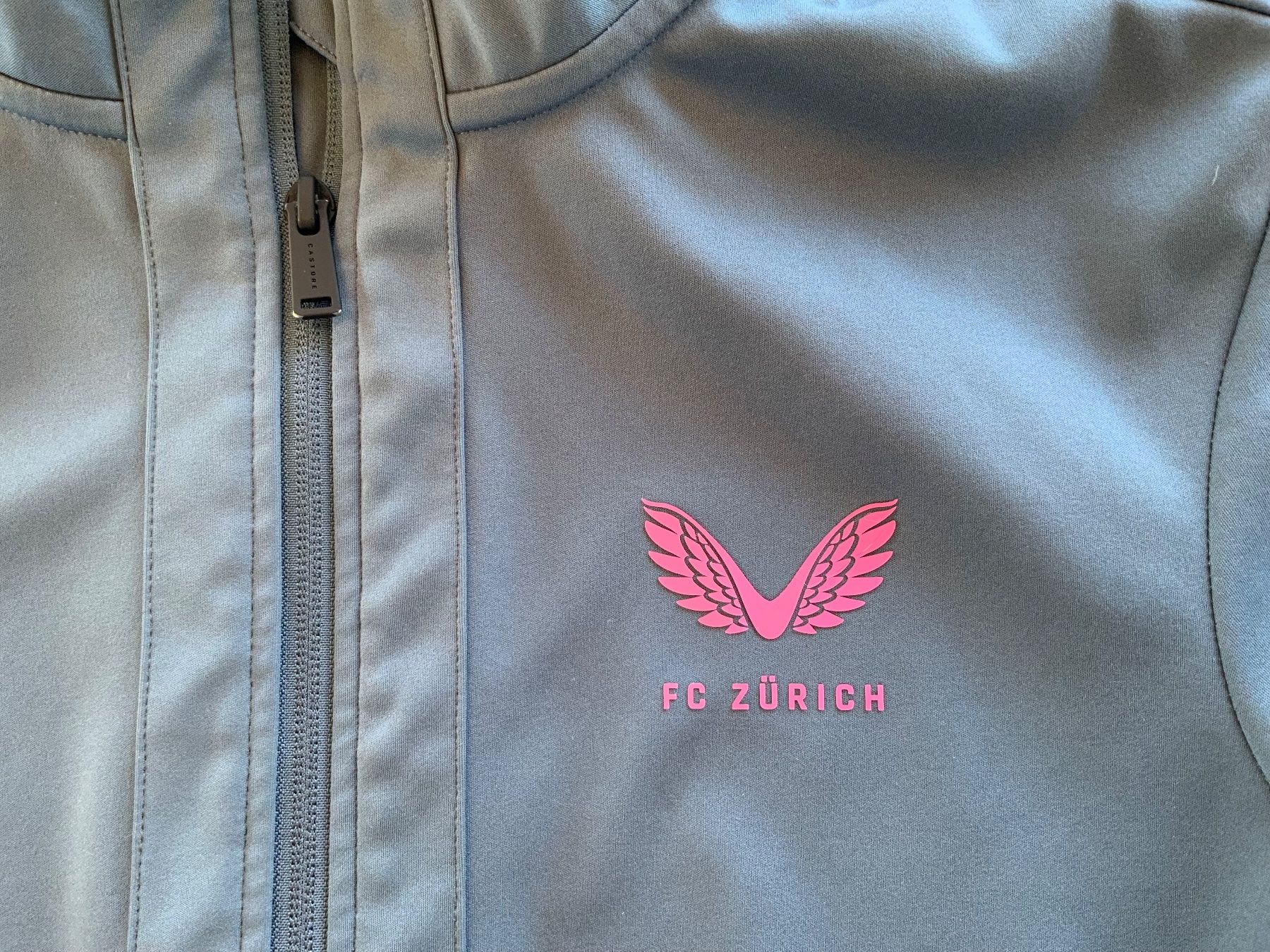 FCZ Jacken: FCZ Trainingsjacke – Gebraucht aus Männedorf von Katie11 3