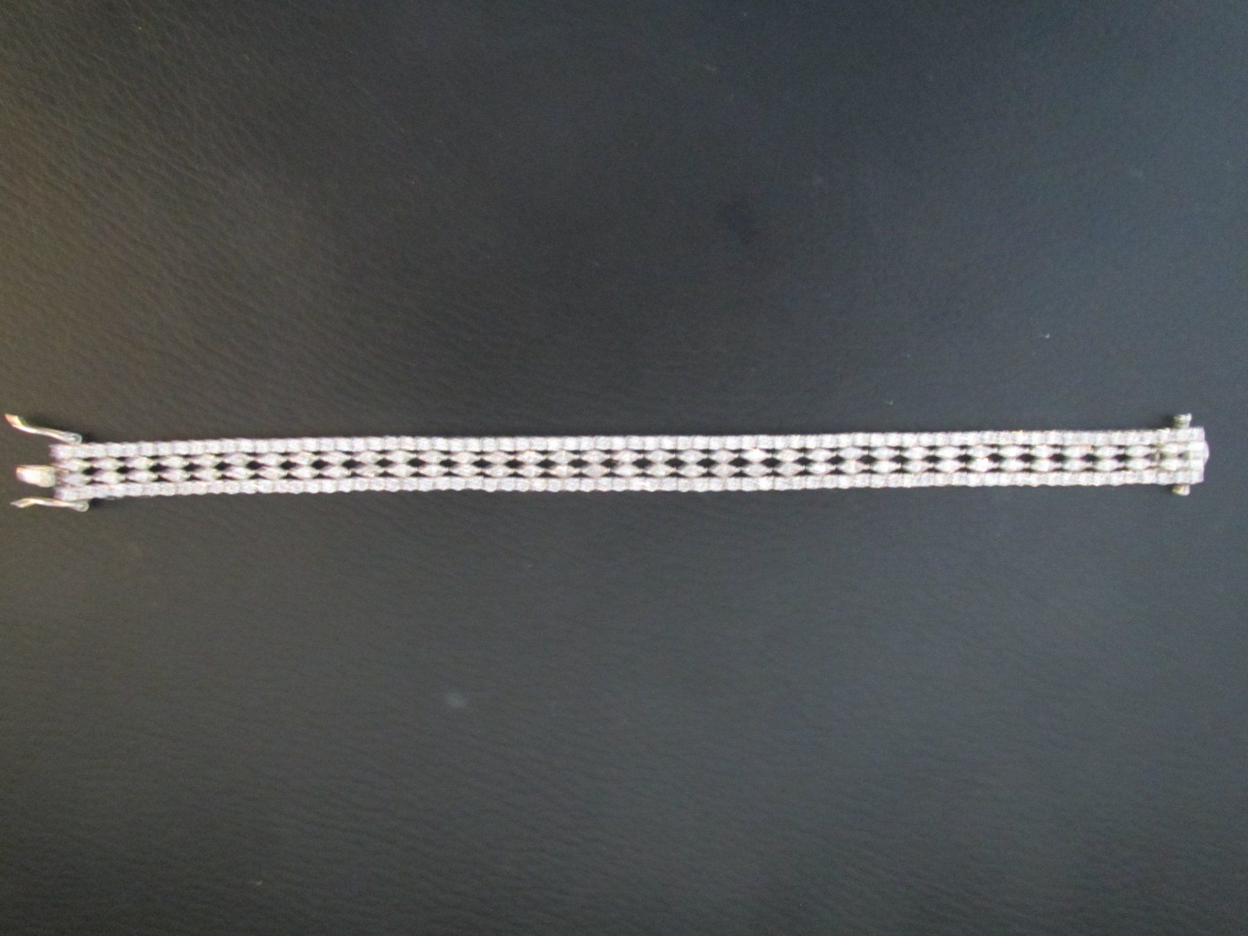 Armbänder & -reifen: ARMBAND SILBER – Gebraucht aus Zumikon von Gung