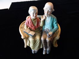 älteres Biskuit-Porzellan Figuren-Paar gestempelt