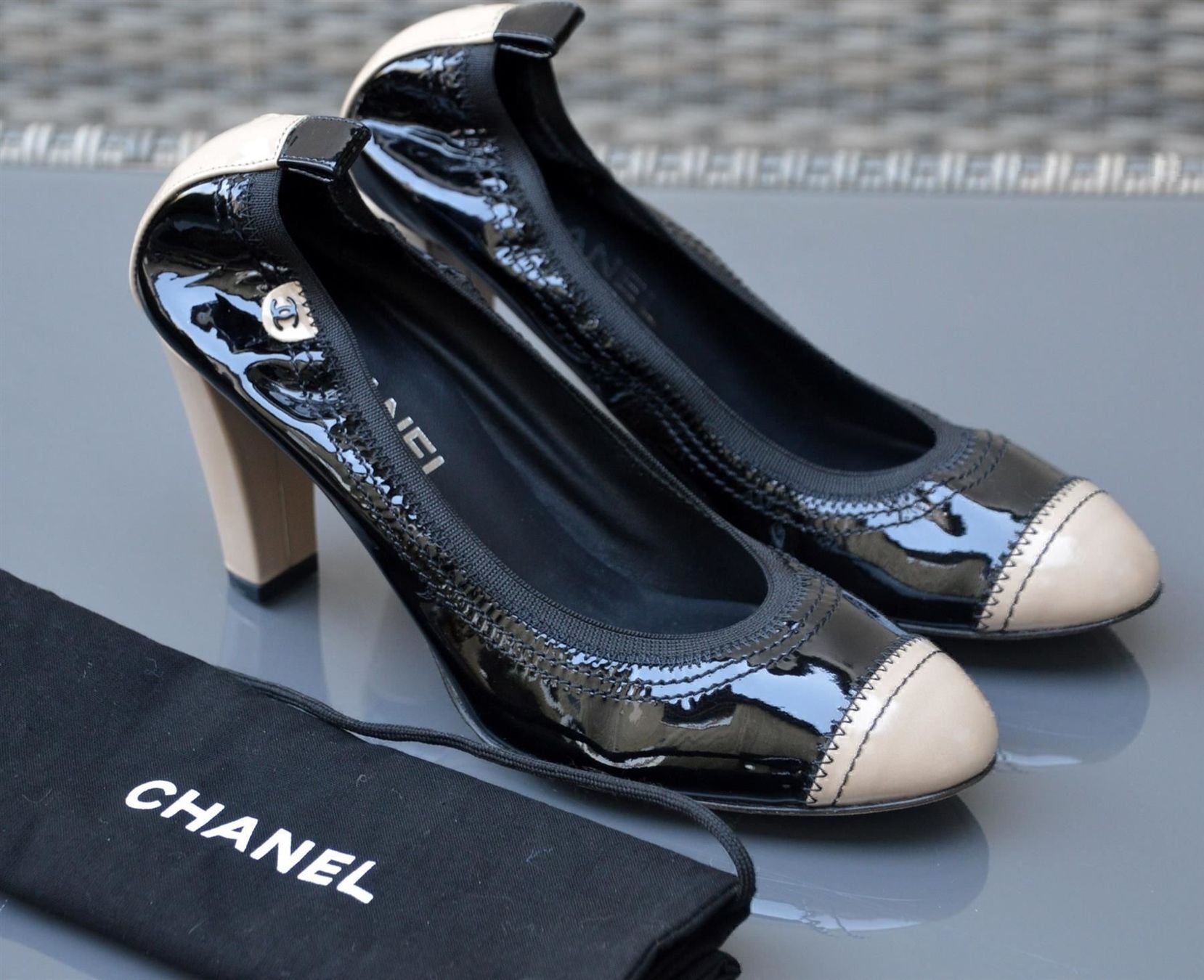 Chanel Scarpe da donna: Pumps Chanel .39 – Usato da Collonges venduto da Auganien 1