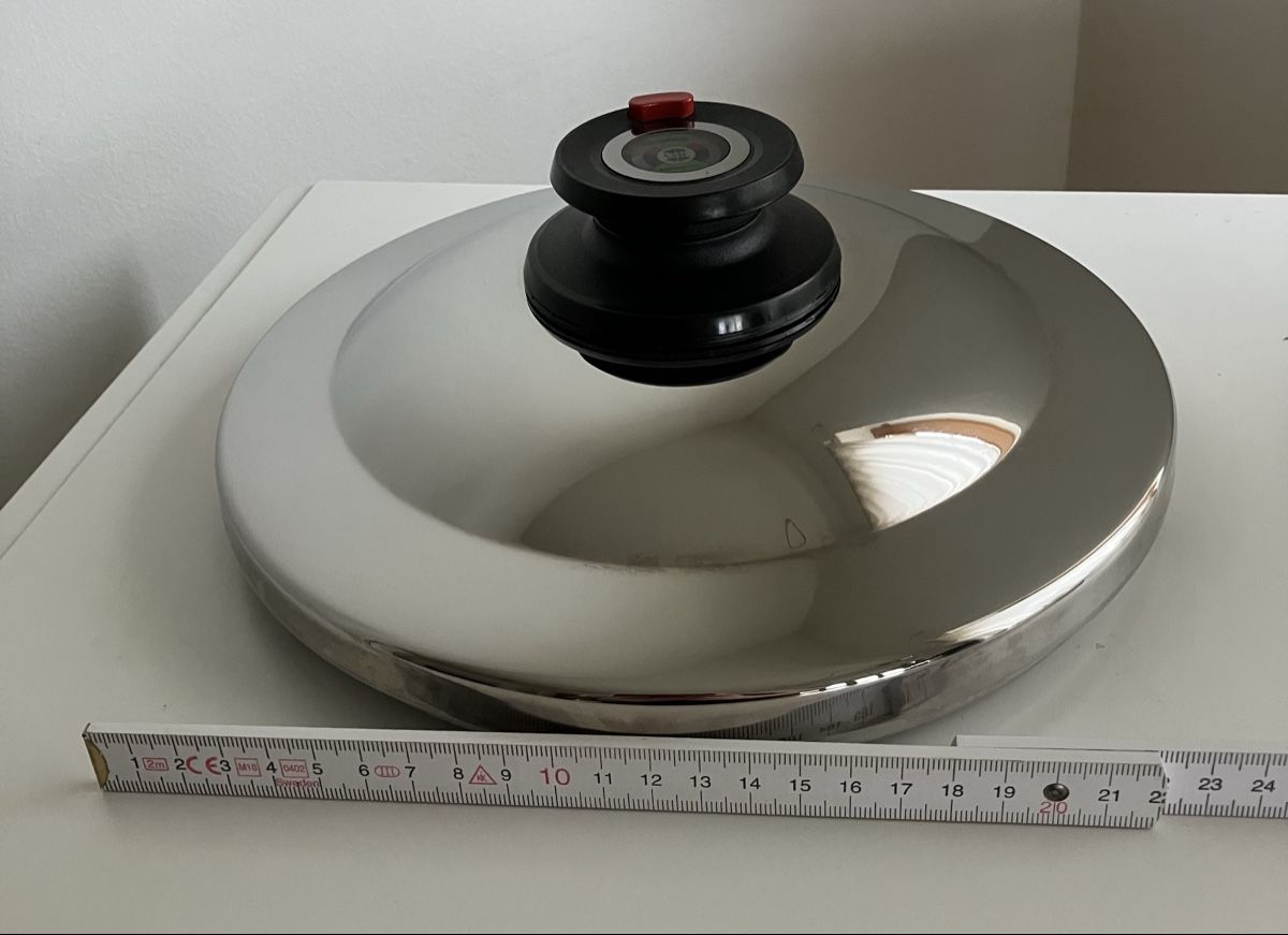 Amc Padelle: AMC Secuquick Deckel, Top Zustand, Schnellkochdeckel. – Usato da Neschwil venduto da Luna19610 1