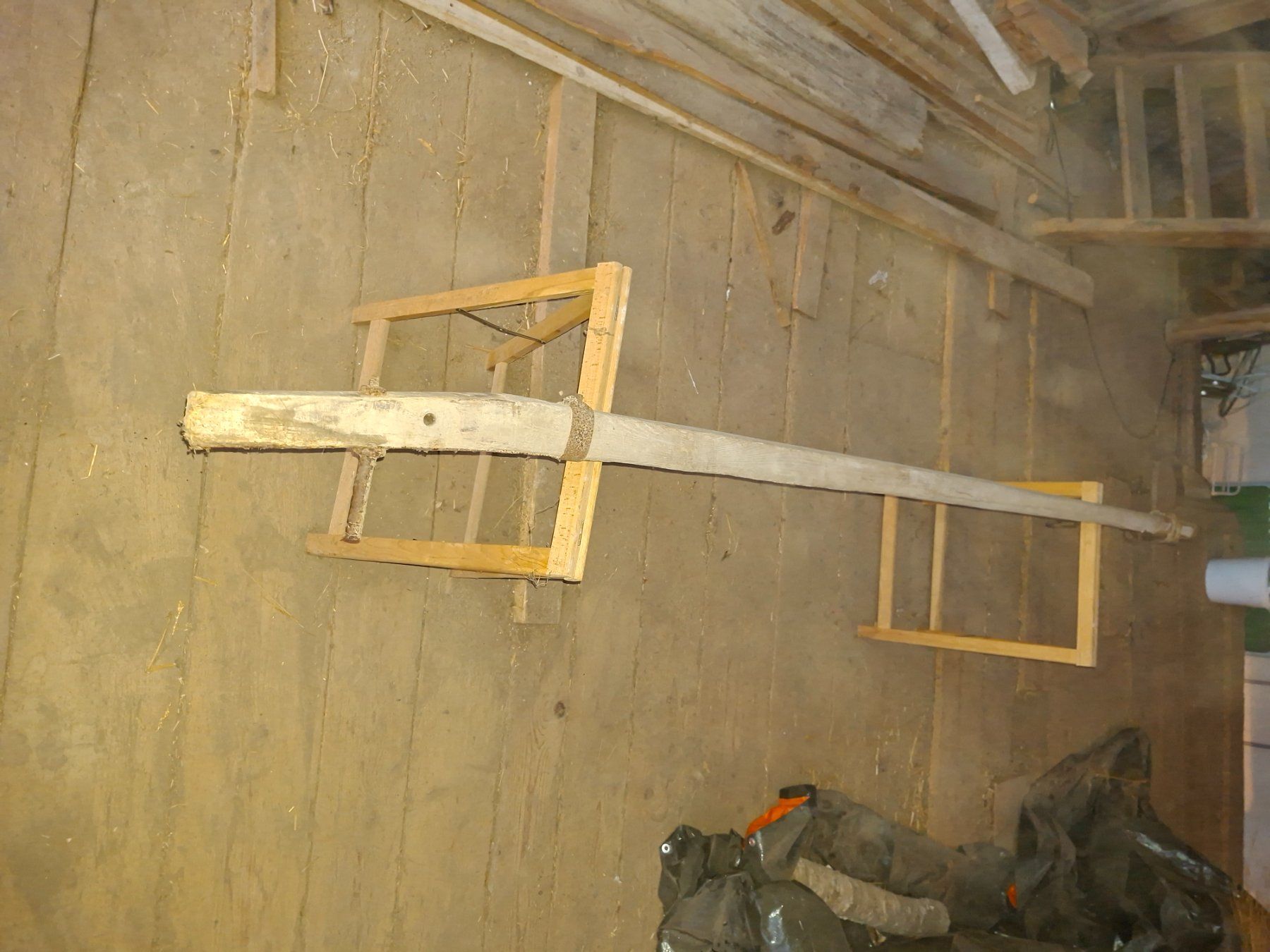 Articoli in legno: Alte Deichsel, Holz, Antik, Deko, L335 – Usato da Ottenbach venduto da Ponto1 1