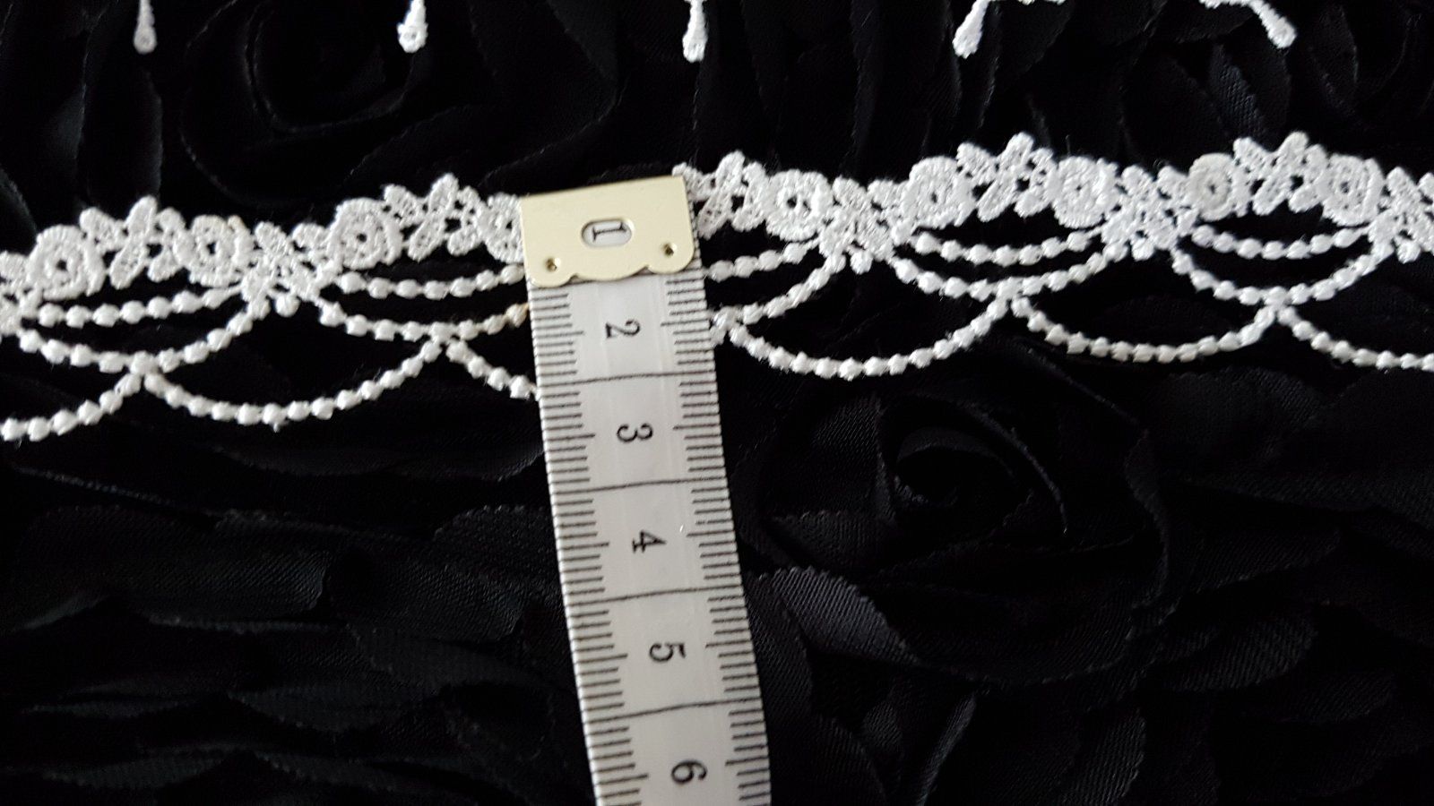 Stoffe: Bestickte Spitze weiss 3St. – Neu (gemäss Beschreibung) aus Zürich von 280_yc86 5