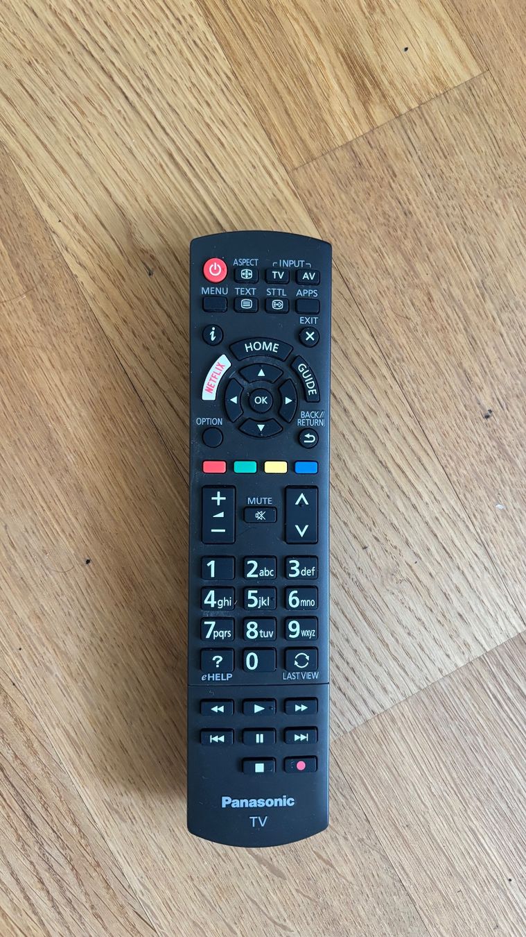 Panasonic Televisori: Panasonic Fernseher TV Bildschirm – Usato da Worb venduto da jon_8wpq 3