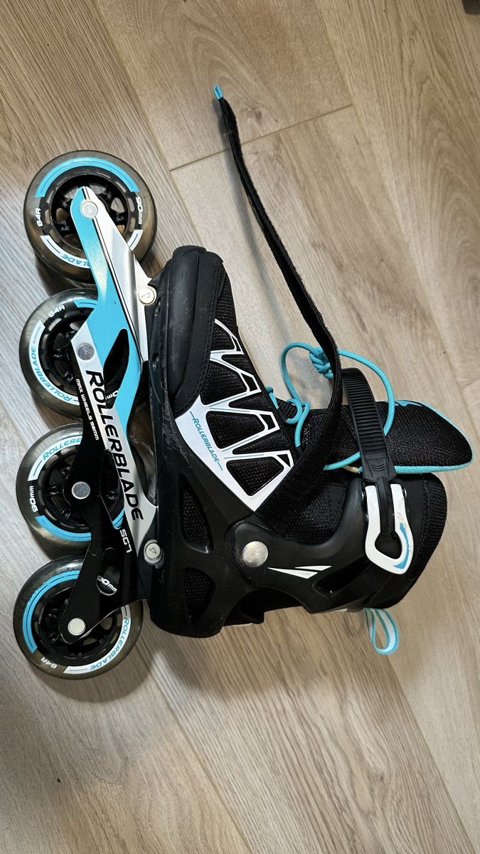 Pattini in linea & Pattini a rotelle: Rollerblade Skates - schwarz/blau/silber - 39 – Usato da Ins venduto da SchruberG 1