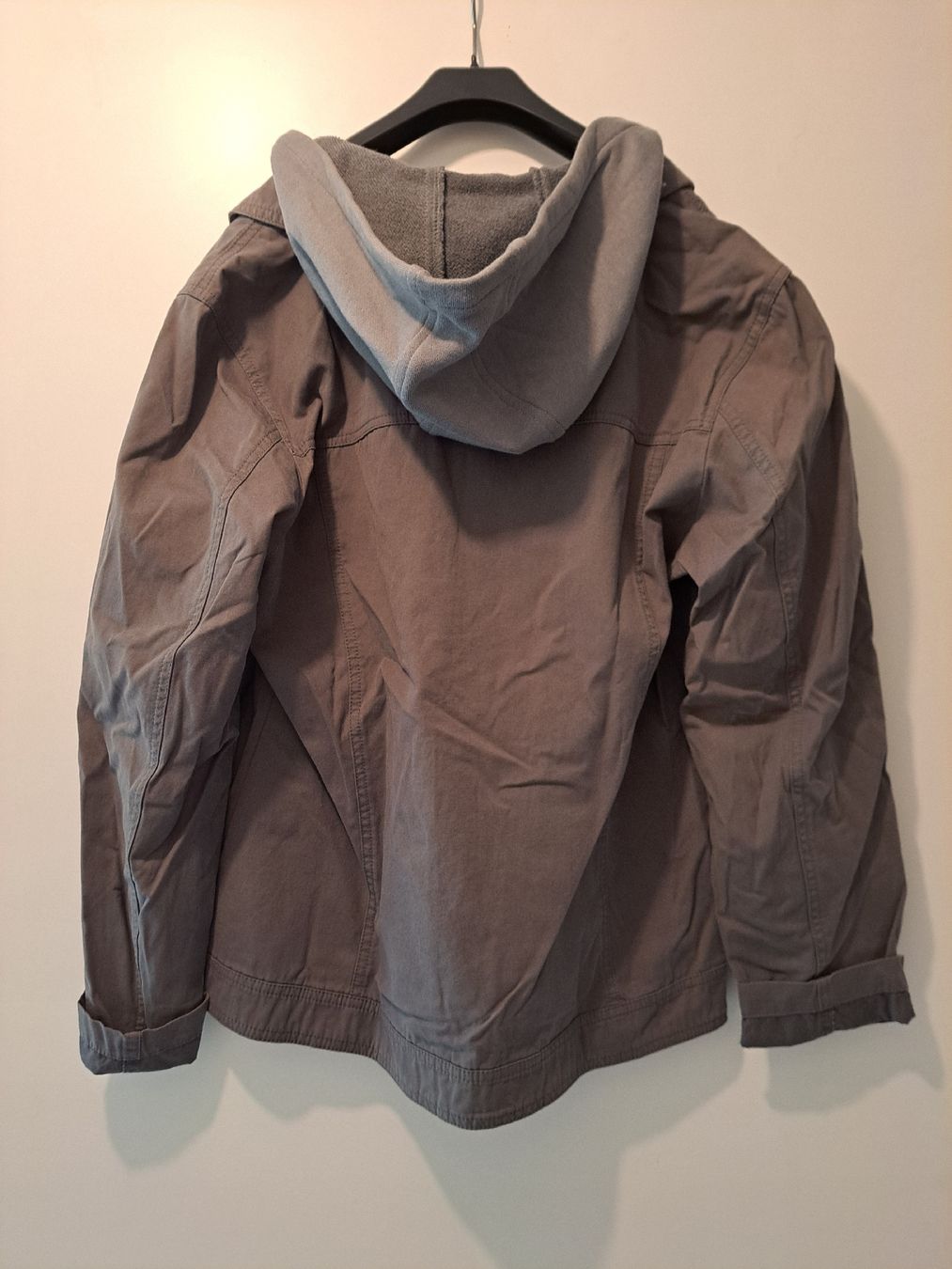 Giacche: Übergangsjacke grau, Grösse XL – Usato da Oberdiessbach venduto da Noeusu 2