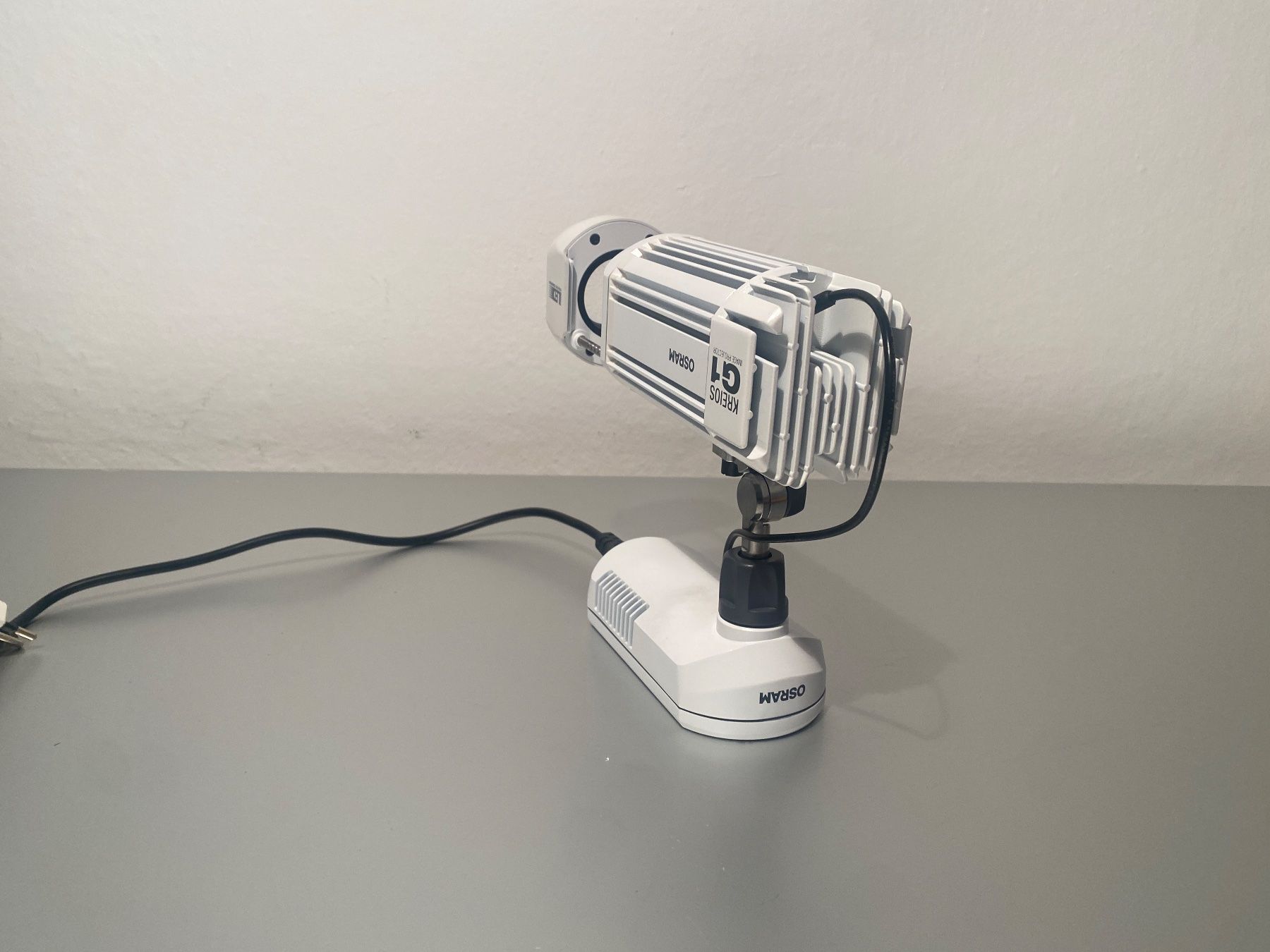 Home Cinema: Creios G1 Osram Image Projector – Nuovo (secondo la descrizione) da Fescoggia venduto da AmazingDesignObjects 2