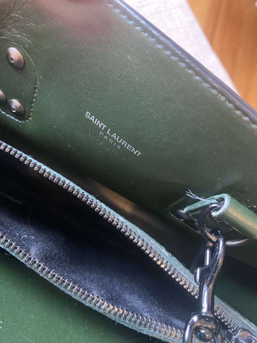 Saint Laurent Sacs femmes: Saint Laurent Sac de Jour leather handbag – D'occasion à Mies par nic_yk5d 9