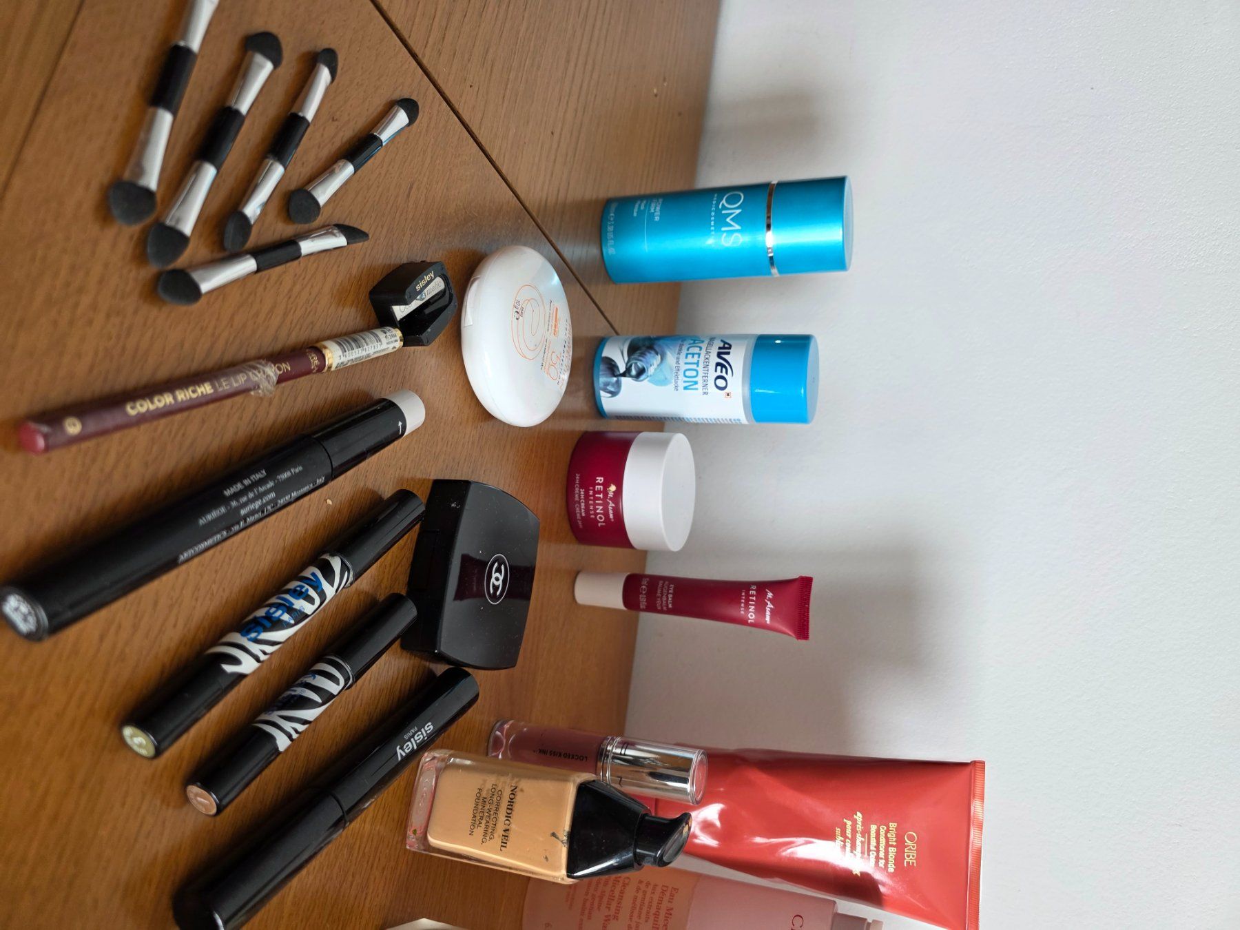 Sisley Make-up: Kosmetik-Lot verschiedener Marken – Usato da Au ZH venduto da Aufischer 2