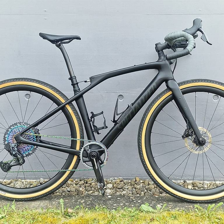 Specialized Velos: SPECIALIZED Diverge STR (Pro) & WAHOO Navi & Knog Light – Gebraucht aus Ossingen von Tronikus