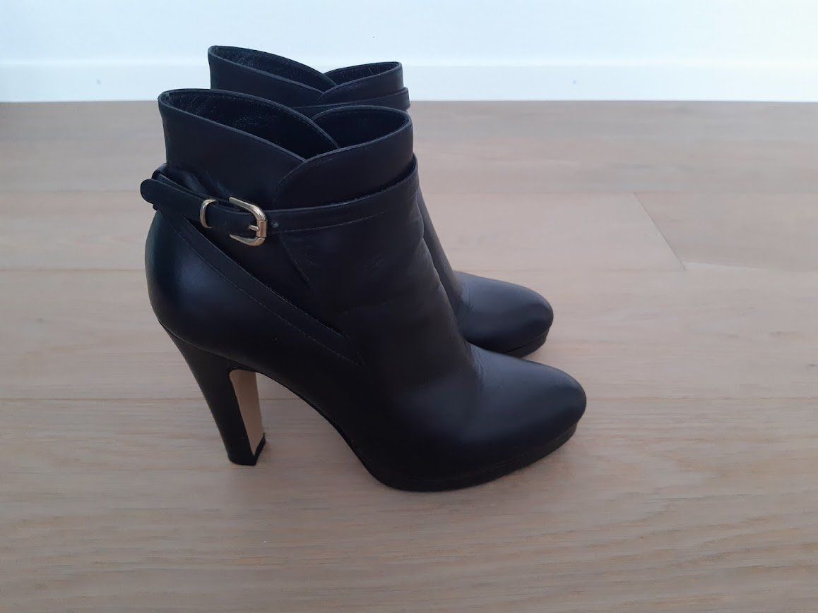 Scarpe da donna: Fabri Chaussure Stifeletten 39 schwarz – Usato da Meilen venduto da Aesthetin