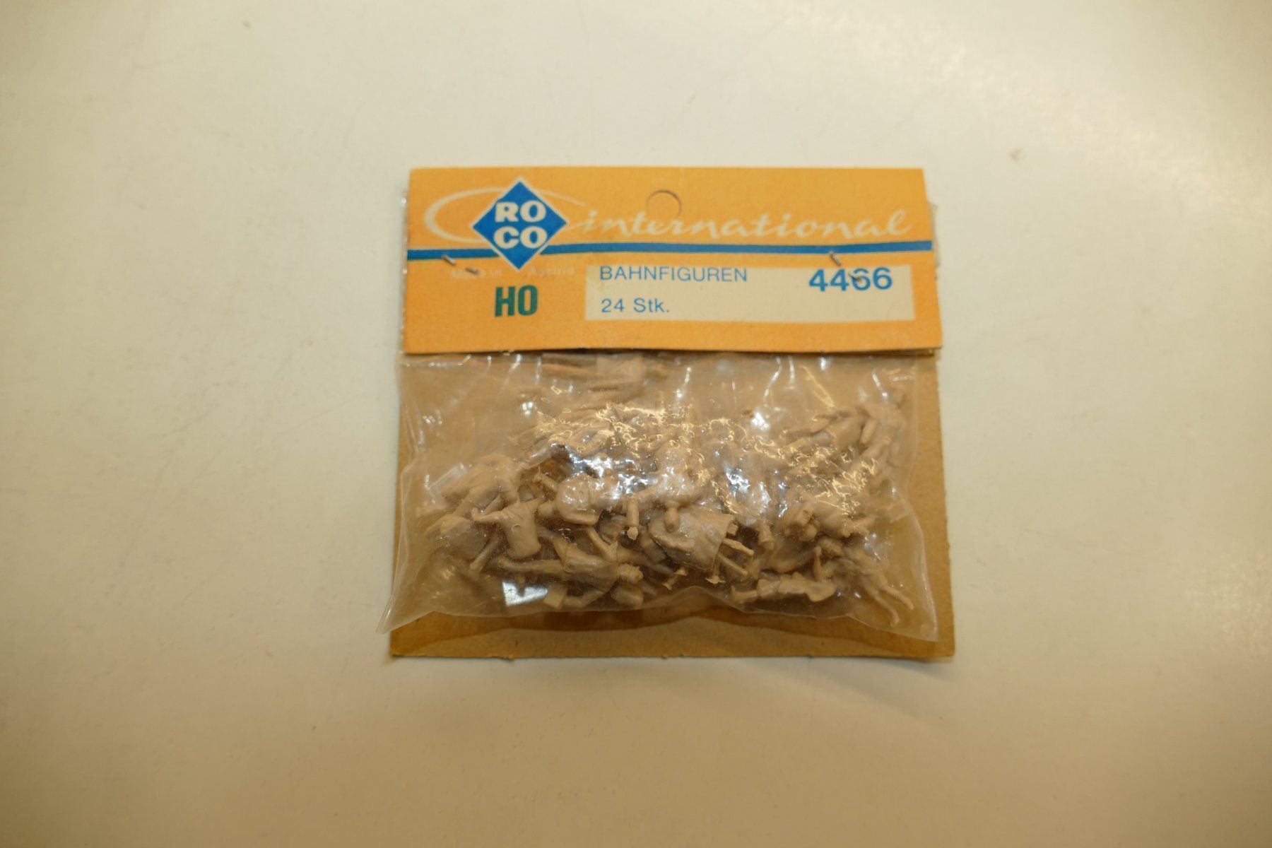 Roco Modellini di ferrovie: Roco H0: Bahnfiguren – Nuovo e nell'imballaggio originale da Niederhasli venduto da rail-duerst