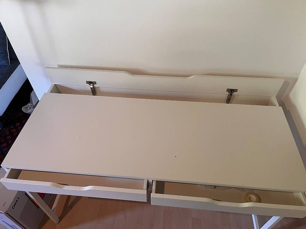 Schreibtische: Schreibtisch mit Schubladen – Gebraucht aus Bern von ane_n5f7 1