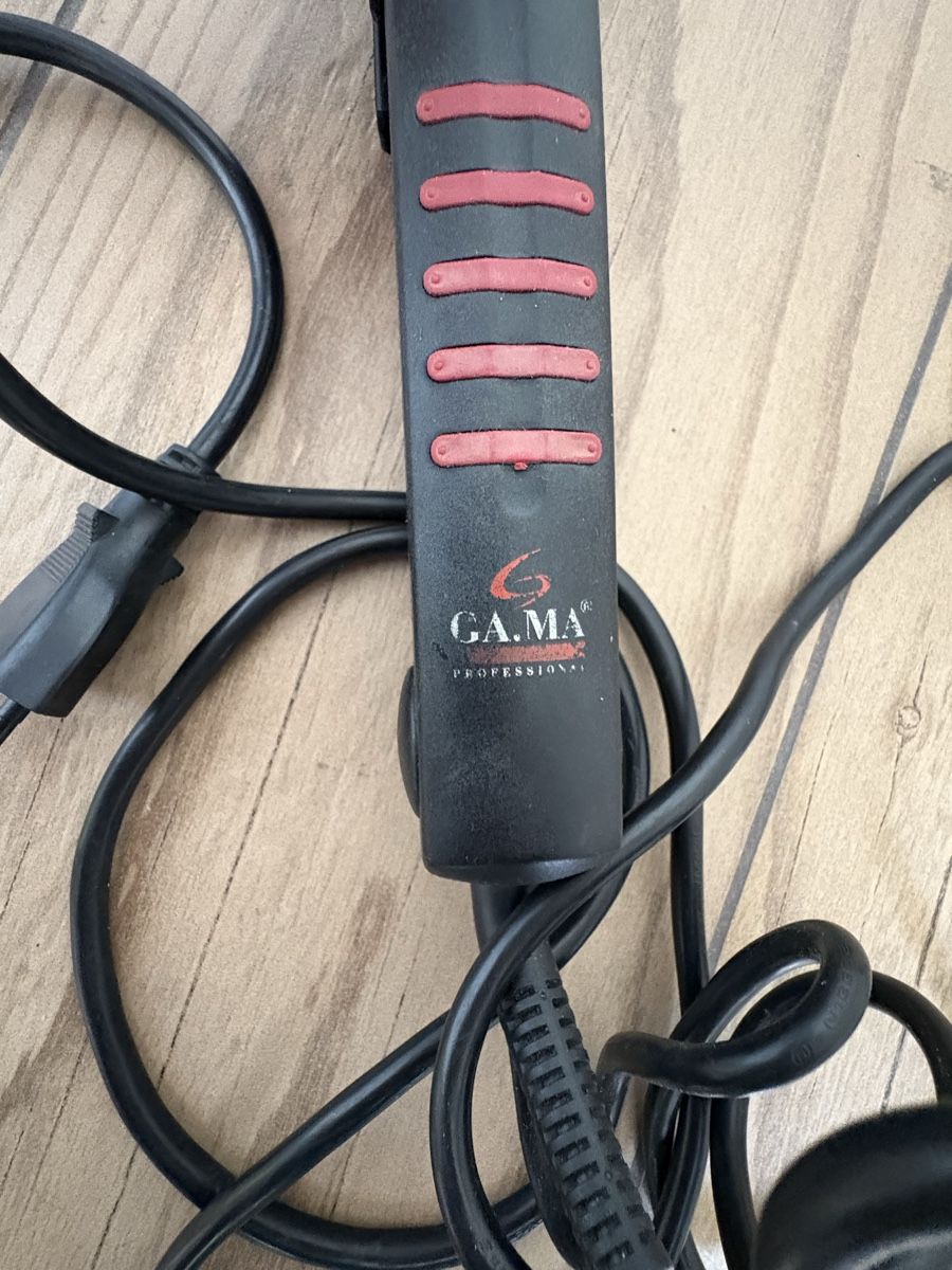 Piastre & Arricciacapelli: Lisseur Gama Professional CP3 – Usato da Villeneuve VD venduto da mel_c29d 2
