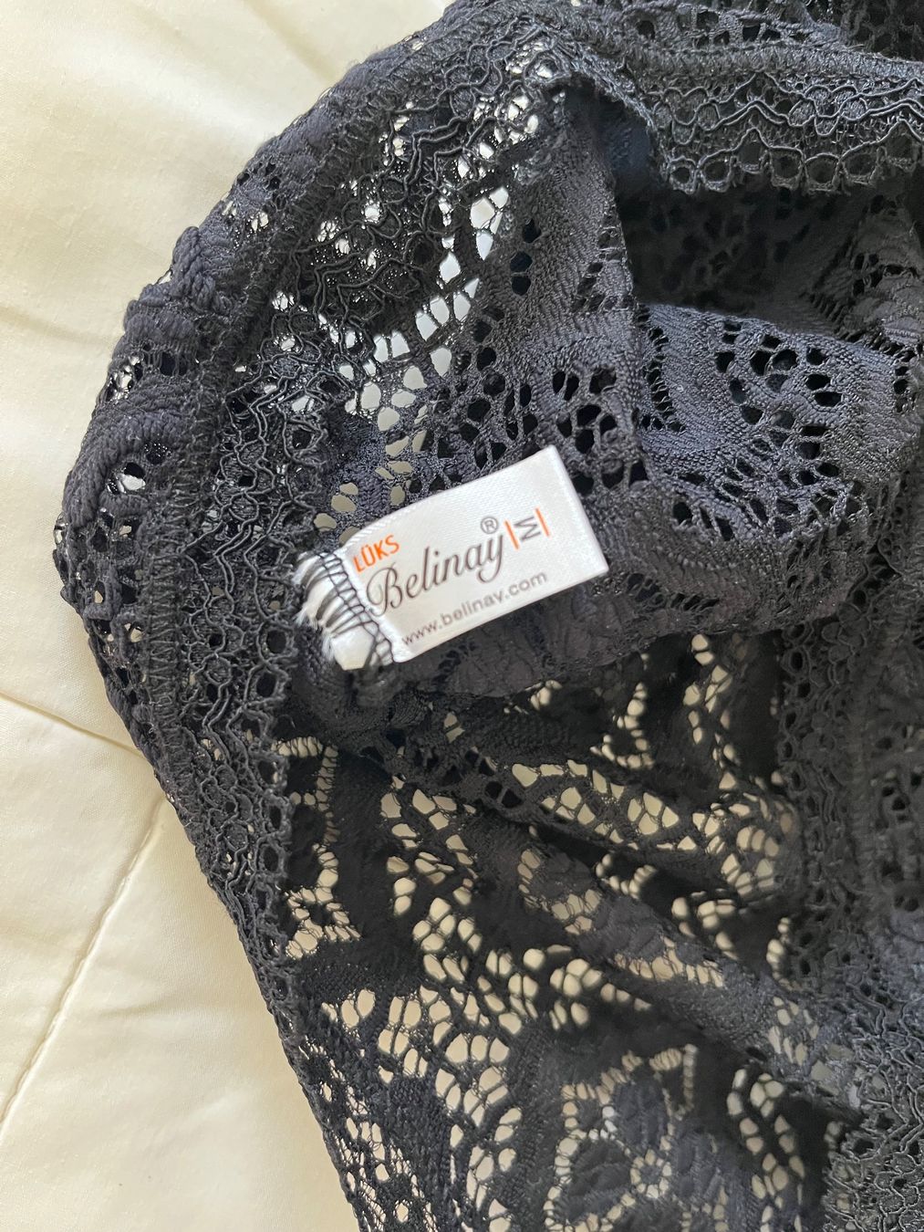 Top: New  lace body top size M – Nuovo (secondo la descrizione) da Chêne-Bougeries venduto da Seetooyoo 2
