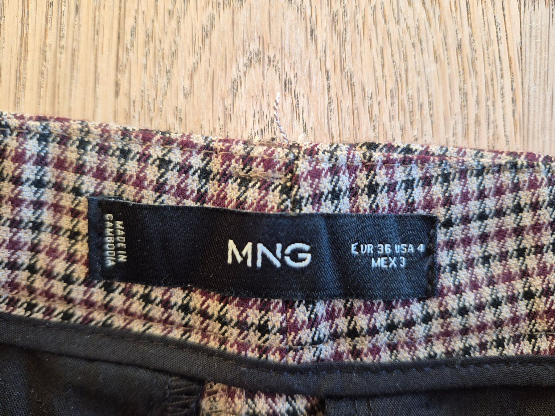 Mango Pantaloni: Hose – Nuovo (secondo la descrizione) da Schaffhausen venduto da Luciatav 1