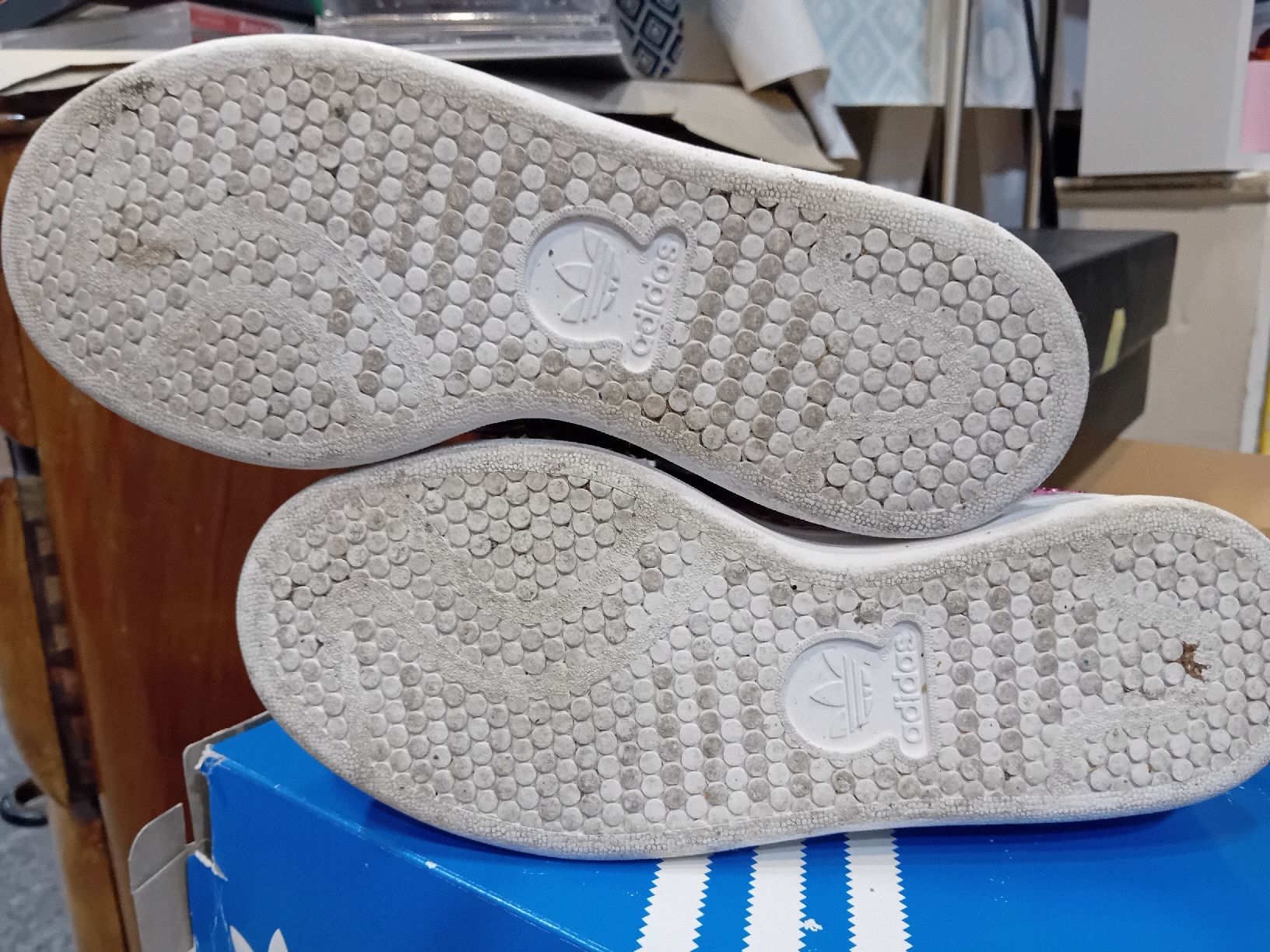 Adidas Scarpe da donna: Adidas Stan Smith Rosa Pitone e Borchie Taglia 36 – Usato da Biasca venduto da Old_6blh 4