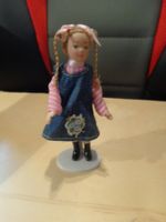 Biegepuppe Mädchen für das Puppenhaus 10.5 cm