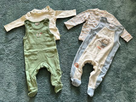 2x Bornino Baby Sets Gr. 62/68 – Grün & Blau – Top Zustand
