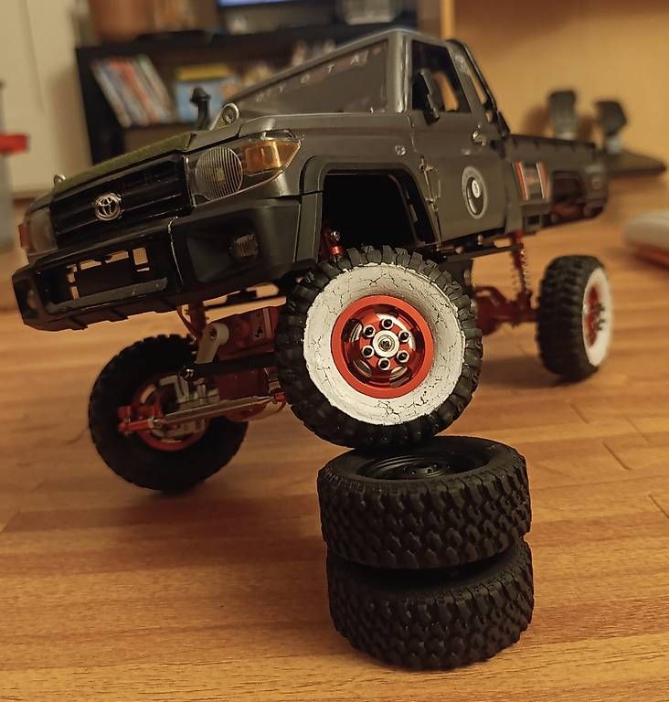 Modellismo RC: RC Crawler Toyota Landcruiser – Usato da Luzern venduto da gowshekan98 3