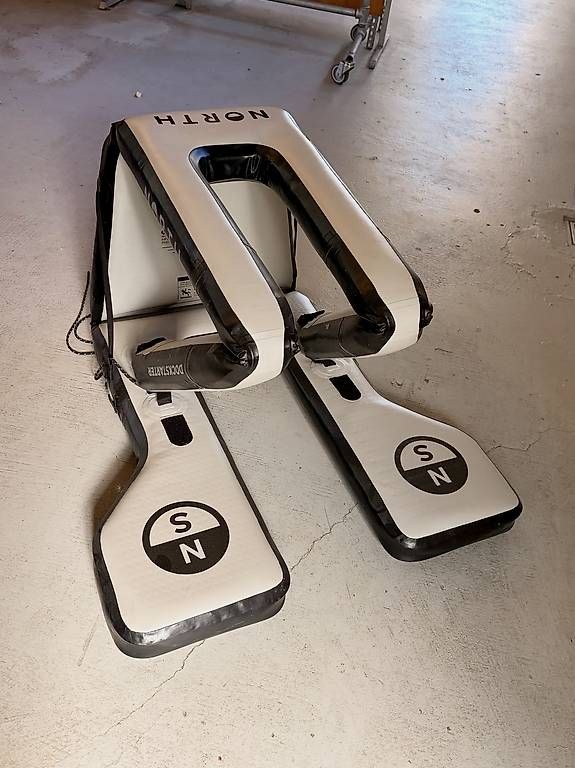 North Tavole da surf e di nuoto: Pumpfoil NORTH Starter Dock NEU – Usato da Richterswil venduto da Traemlis 3