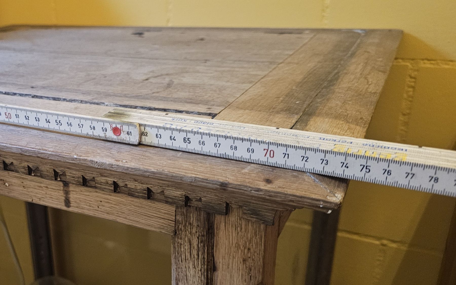 Vitrines: Massive Eiche Vitrine aus mit Glastüren – Défectueux à Beinwil am See par emi_f56y 1