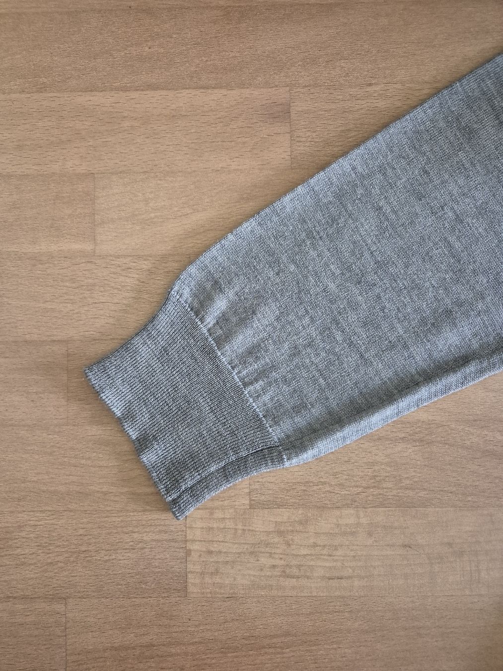 Sandro Maglioni & Felpe: Pull Sandro homme, Taille M, Gris Clair - laine mérinos – Usato da Lausanne venduto da DavidVL 4