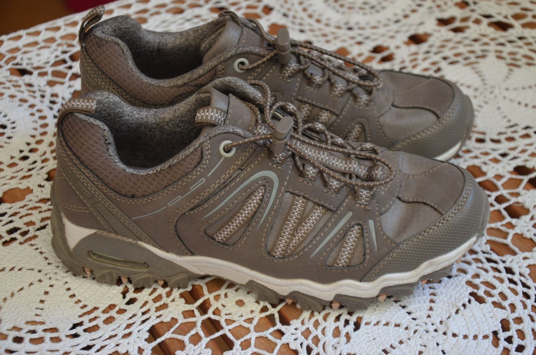 Scarpe da donna: NO 36 – Usato da Chiasso venduto da Dolly015