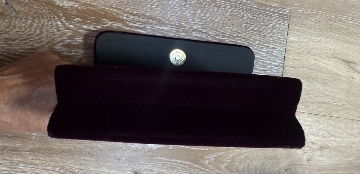 Borse da donna: Velvet Handbag Dark Red Small size condition good – Nuovo (secondo la descrizione) da Grund b. Gstaad venduto da PlageNeigeplus 3
