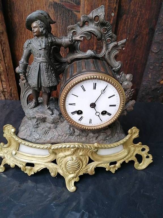 Pendules & Horloges murales: Ancienne pendule de Paris à fil. – D'occasion à St. Maurice par Benoit12