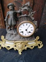 Ancienne pendule de Paris à fil.