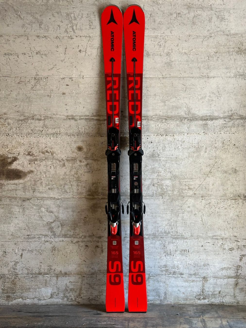 Atomic Skis: Atomic Redster S9 Ski 165CM Wie Neu – Neuf (Voir description) à Emmenbrücke par karkarkar