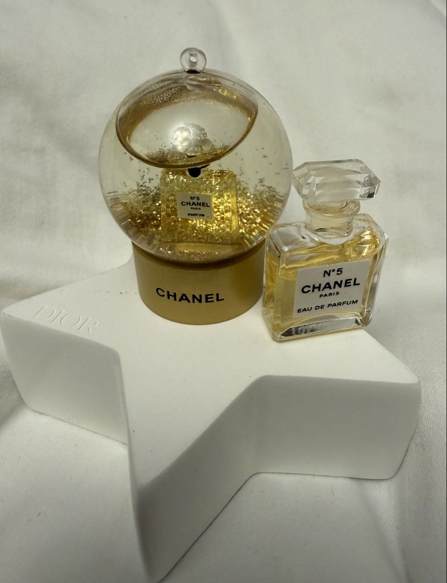 Alle Dekorationen: Chanel Dior Gift Member – Neu (gemäss Beschreibung) aus Diepoldsau von Liliana1944